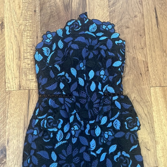 Elliatt Woman’s Strapless Floral Crochet Dress Size S - Picture 5 of 9